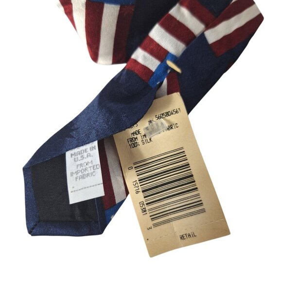 Jesuis American Flag Patriotic Silk Necktie - Picture 4 of 4